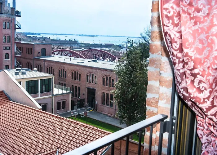 Apartment In Molino Stucky